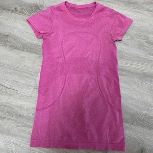 Women’s short sleeve Swiftly tee